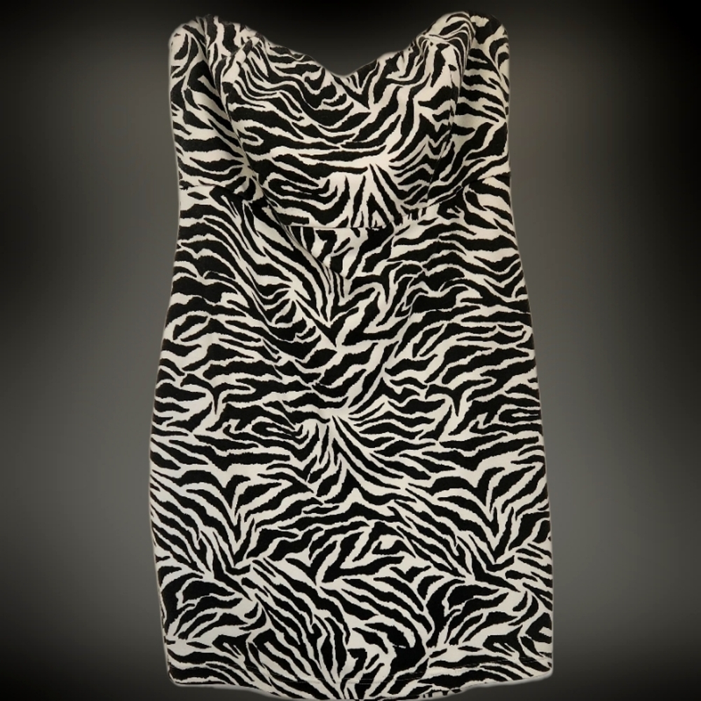 #C45 Forever 21 Strapless Mini Dress